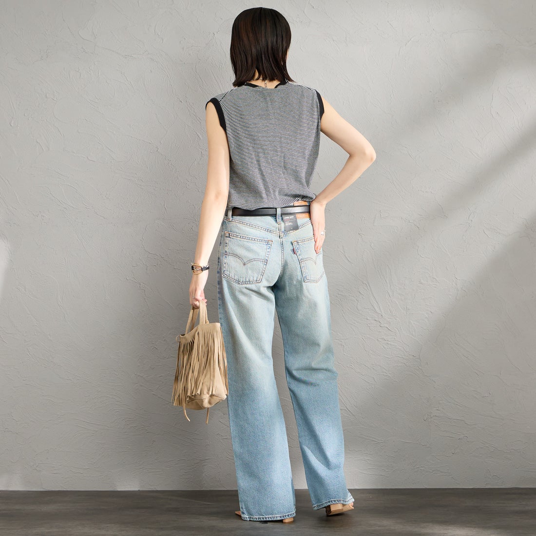 LEVI'S [リーバイス] LOOSE BOOT ジーンズ [005DO-00] 07 OFF ROA &&モデル身長：160cm 着用サイズ：25&&