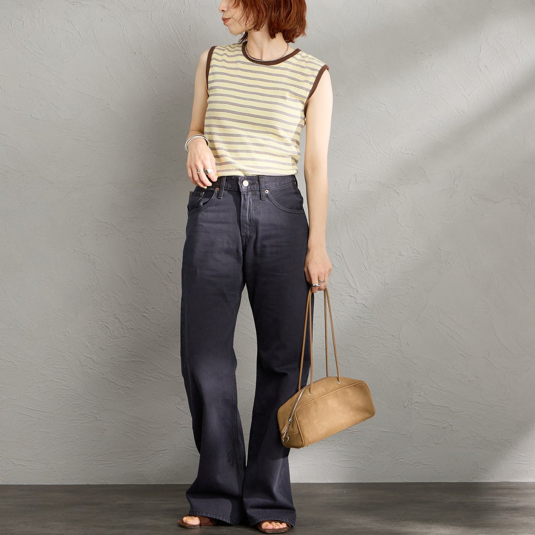 LEVI'S [リーバイス] LOOSE BOOT ジーンズ [005DO-00] 04 CHIPPED &&モデル身長：158cm 着用サイズ：25&&