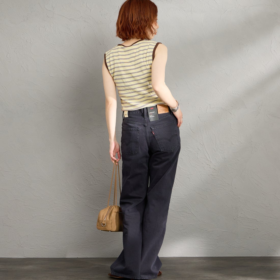 LEVI'S [リーバイス] LOOSE BOOT ジーンズ [005DO-00] 04 CHIPPED &&モデル身長：158cm 着用サイズ：25&&