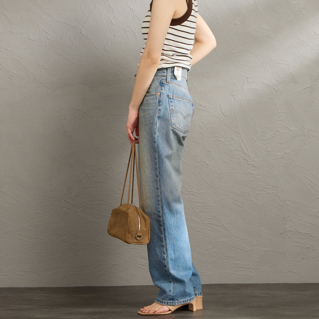 LEVI'S [リLEVI'S [リーバイス] 501 90s ジーンズ [A1959-01] 32 OFF ROAーバイス] 501 90s ジーンズ [A1959-01] 32 OFF ROA &&モデル身長：158cm 着用サイズ：25&&