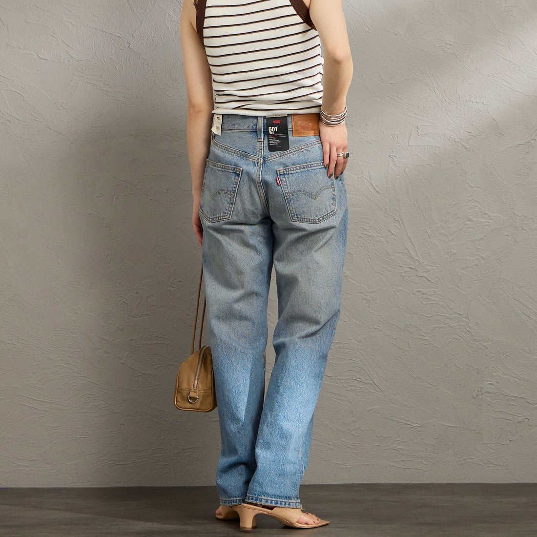 LEVI'S [リLEVI'S [リーバイス] 501 90s ジーンズ [A1959-01] 32 OFF ROAーバイス] 501 90s ジーンズ [A1959-01] 32 OFF ROA &&モデル身長：158cm 着用サイズ：25&&