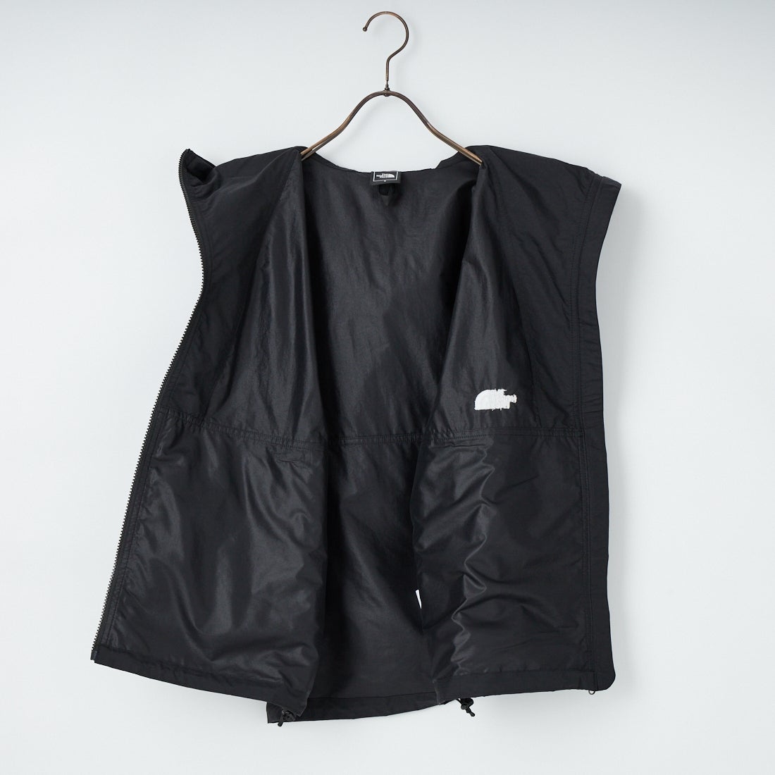 THE NORTH FACE [ザ ノースフェイス] コンパクトフーデッドベスト [NP22635] K