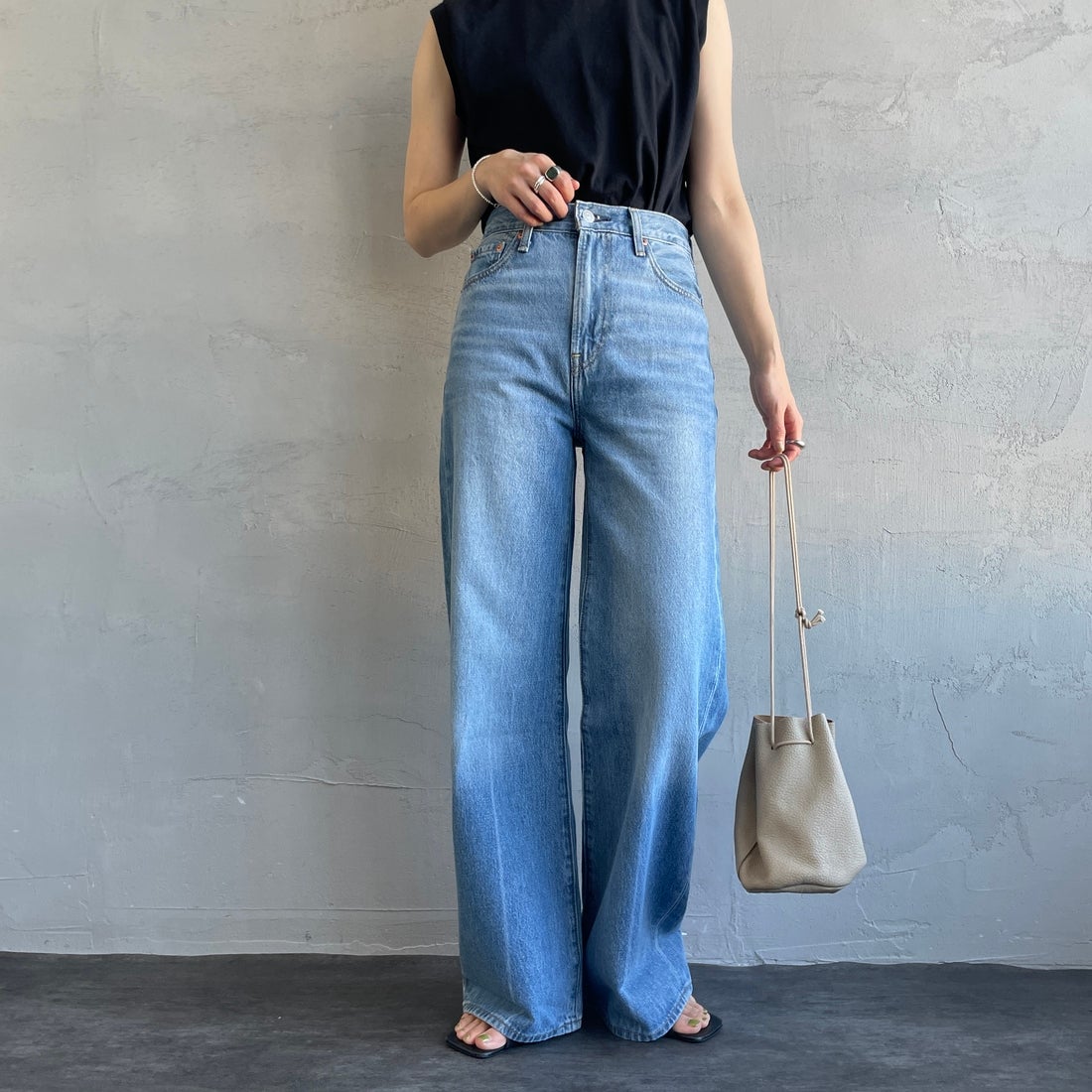 LEVI'S [リーバイス] リブケージ ワイドレッグ ジーンズ [A6081-00] 20 NOT THE &&モデル身長：158cm 着用サイズ：25&&