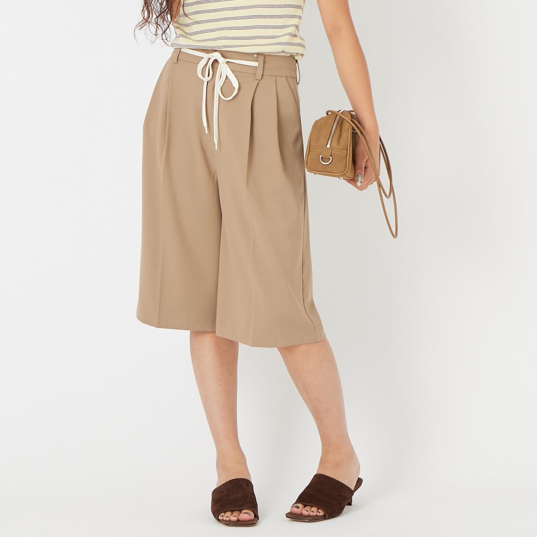 CLOCHE [クロシェ] バミューダパンツ [61286544] ﾍﾞｰｼﾞｭ &&モデル身長：162cm 着用サイズ：2&&