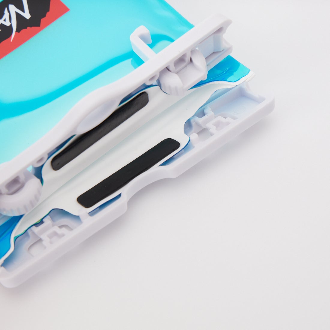 NANGA [ナンガ] フローティング フォンプロテクトケース [NA2454-3A510] L.BLU