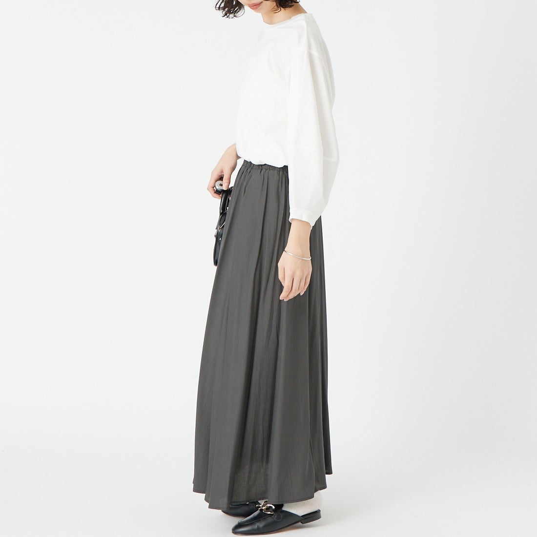 Jf Ready Made [ジェイエフレディメイド] エアリースカート [963-19250] 08 ﾁｬｺｰﾙ &&モデル身長：162cm 着用サイズ：F&&