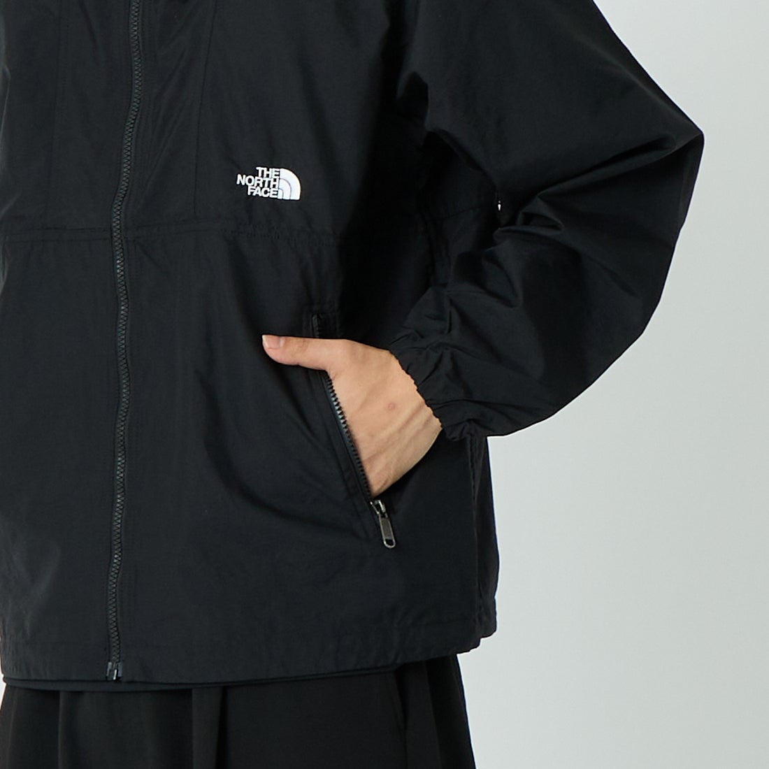 THE NORTH FACE [ザ ノースフェイス] コンパクトブルゾン [NP22631] K &&モデル身長：179cm 着用サイズ：M&&