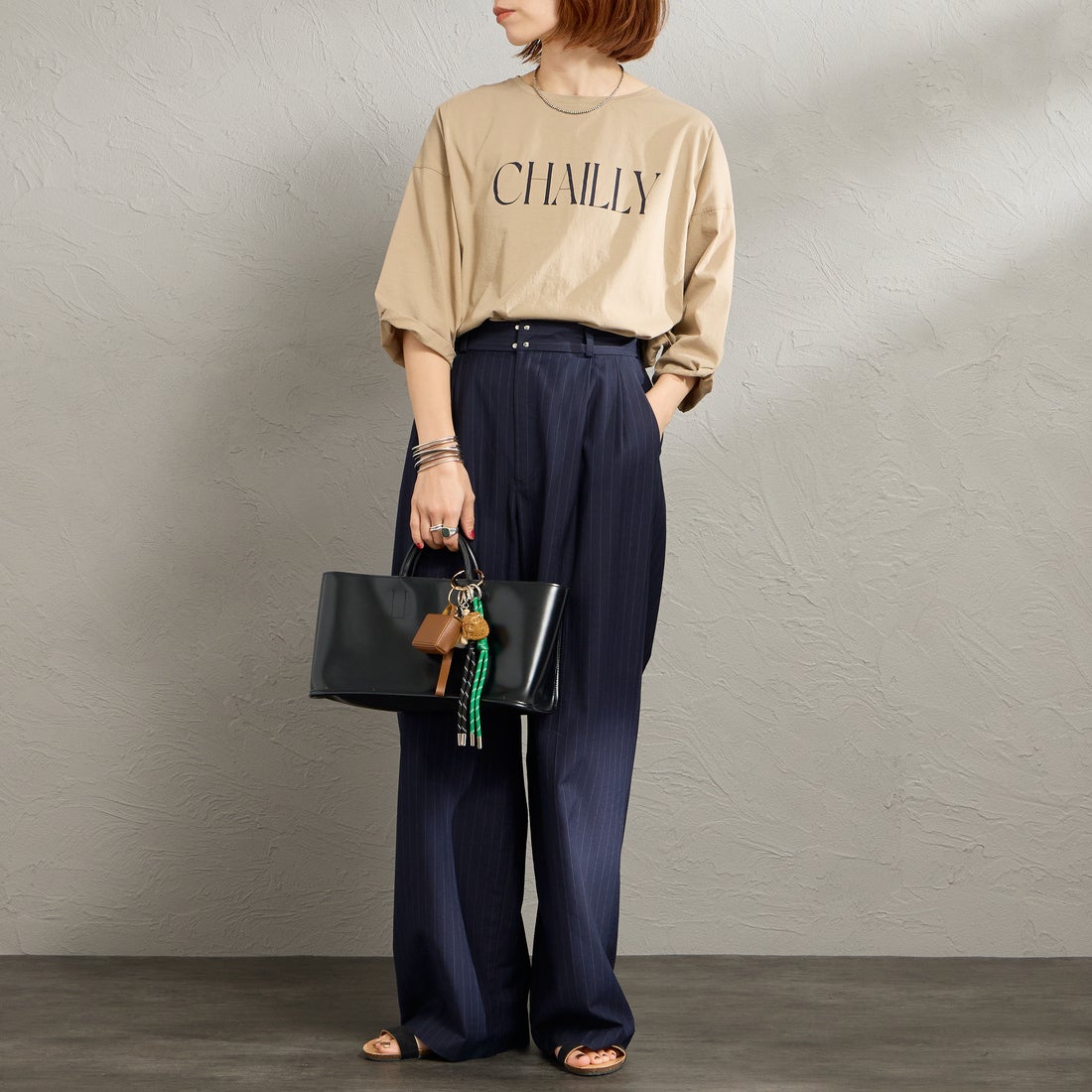 MICA&DEAL [マイカアンドディール] CHAILLY プリントプルオーバー [0126109036] BEIGE &&モデル身長：158cm 着用サイズ：F&&