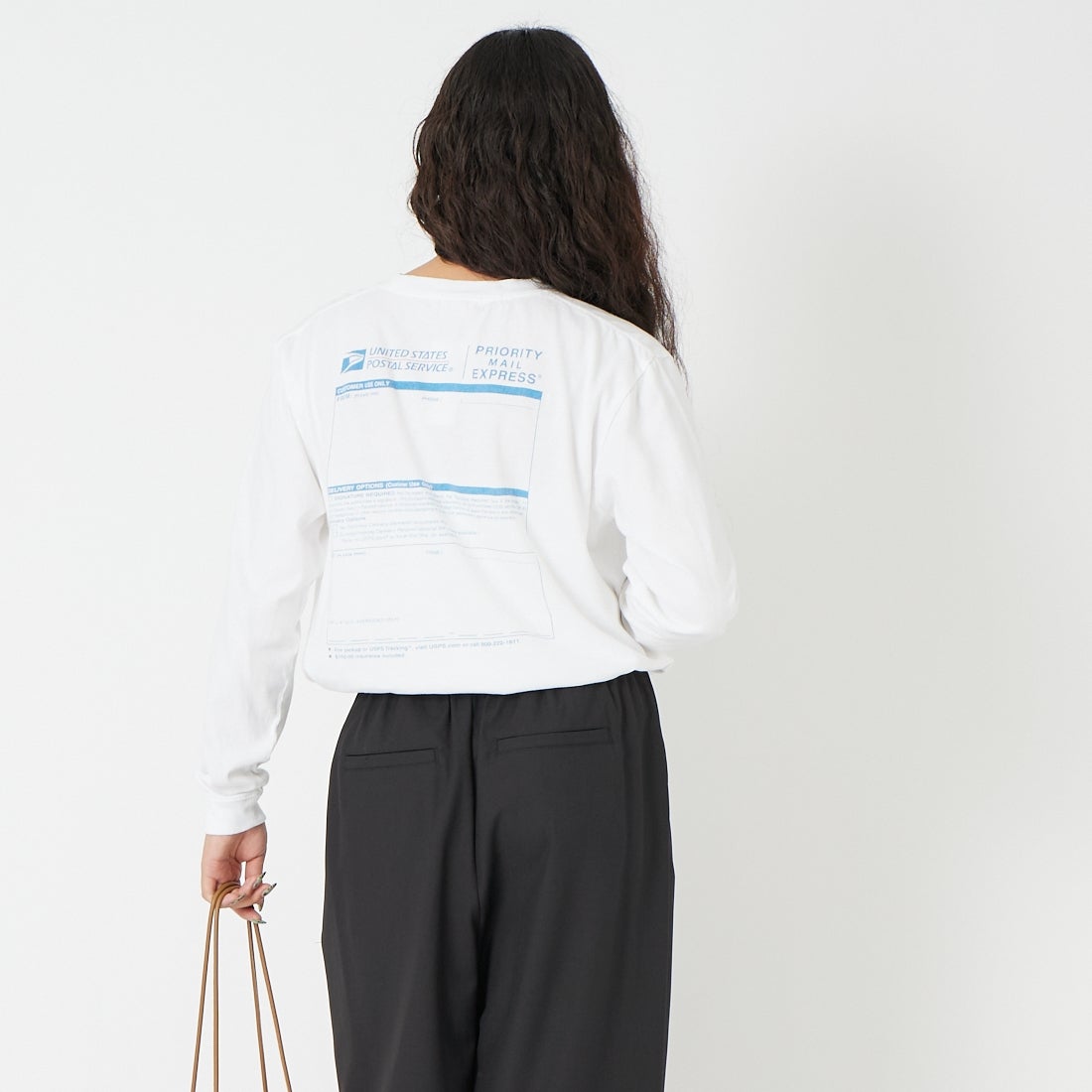 GOOD ROCK SPEED [グッドロックスピード] USPS ロングスリーブTシャツ [26USP001W] WHITE &&モデル身長：162cm 着用サイズ：F&&