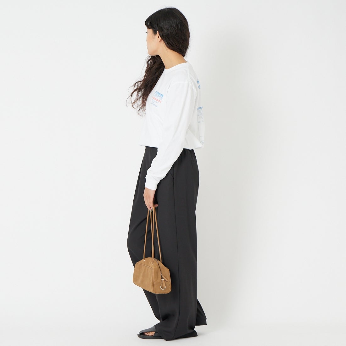 GOOD ROCK SPEED [グッドロックスピード] USPS ロングスリーブTシャツ [26USP001W] WHITE &&モデル身長：162cm 着用サイズ：F&&