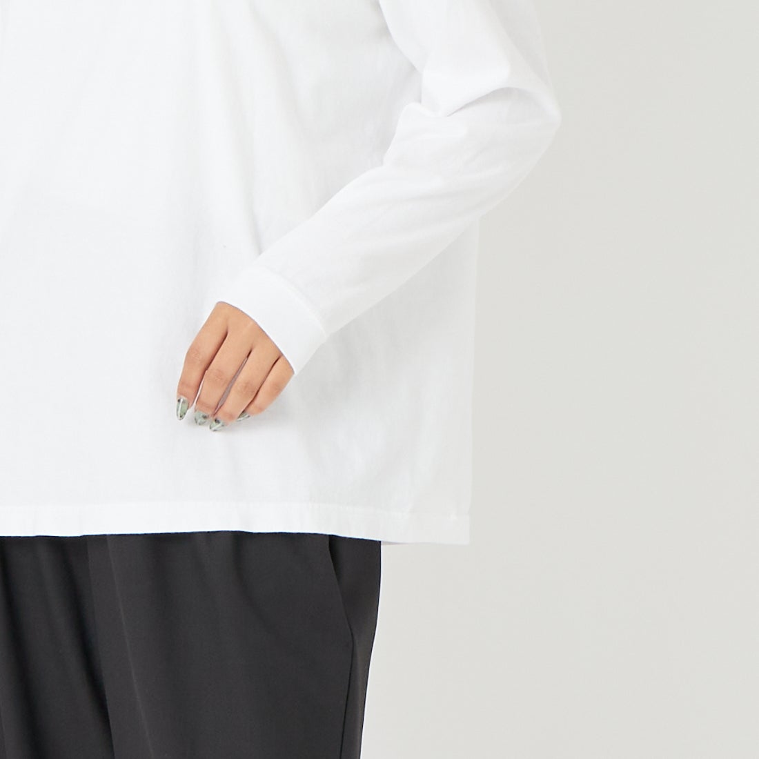 GOOD ROCK SPEED [グッドロックスピード] USPS ロングスリーブTシャツ [26USP001W] WHITE &&モデル身長：162cm 着用サイズ：F&&