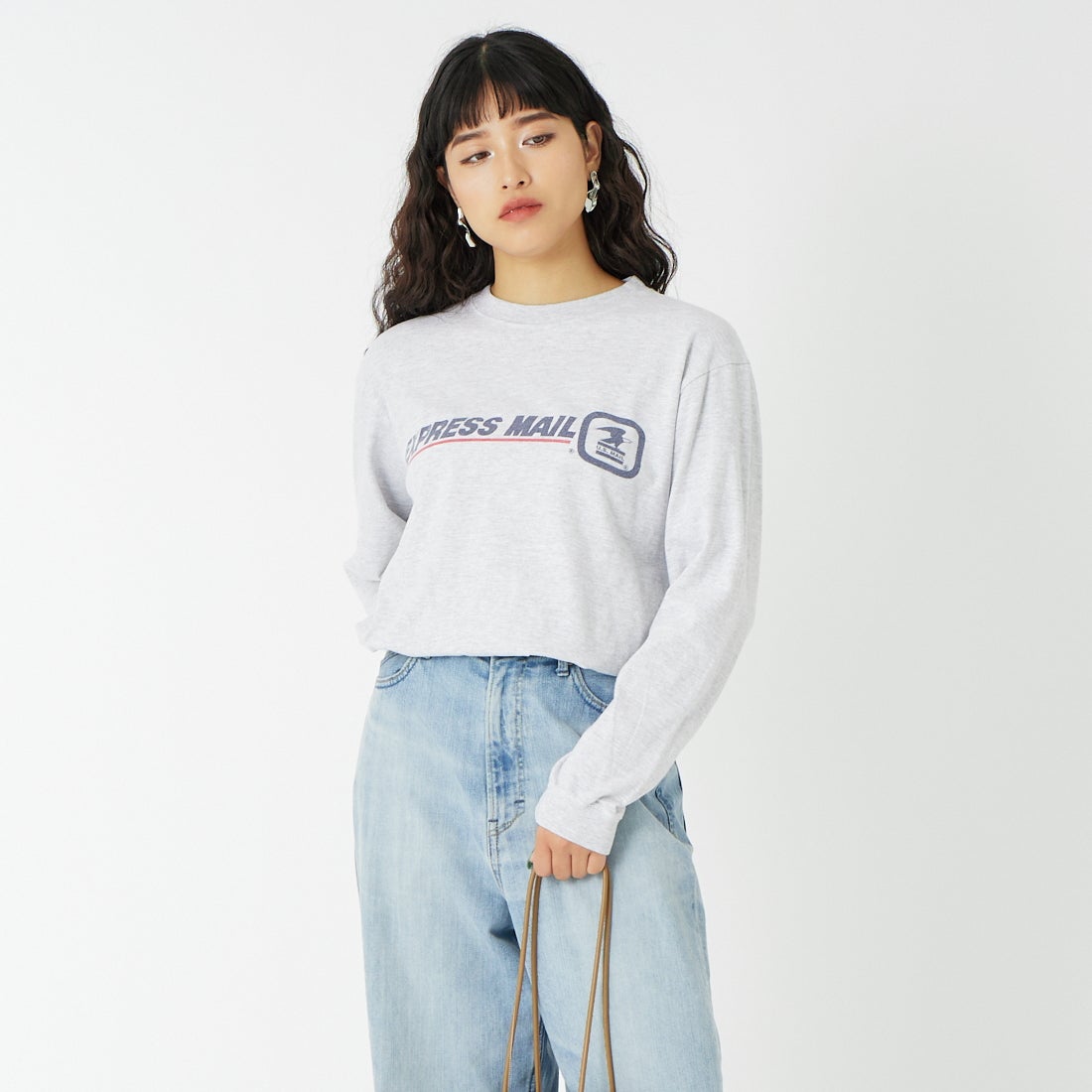 GOOD ROCK SPEED [グッドロックスピード] USPS ロングスリーブTシャツ [26USP002W] ASH &&モデル身長：162cm 着用サイズ：F&&