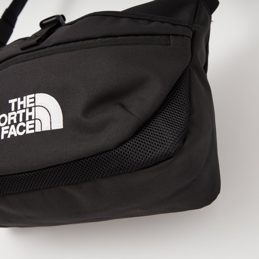 THE NORTH FACE [ザ ノースフェイス] リープショルダー [NM72601] K