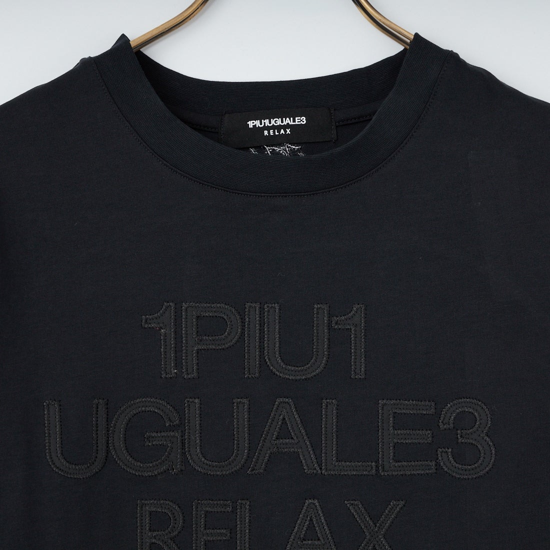 1PIU1UGUALE3 RELAX [ウノ ピゥ ウノ ウグァーレ トレ] ツイルロゴアップリケロングTシャツ [UST-26067] SN90 BLACK