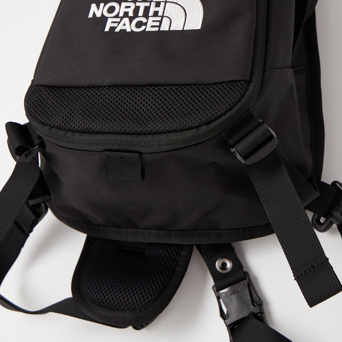THE NORTH FACE リープスリング バッグ NM72600 公式】リープスリング｜ザ・ノース・フェイス公式ストア