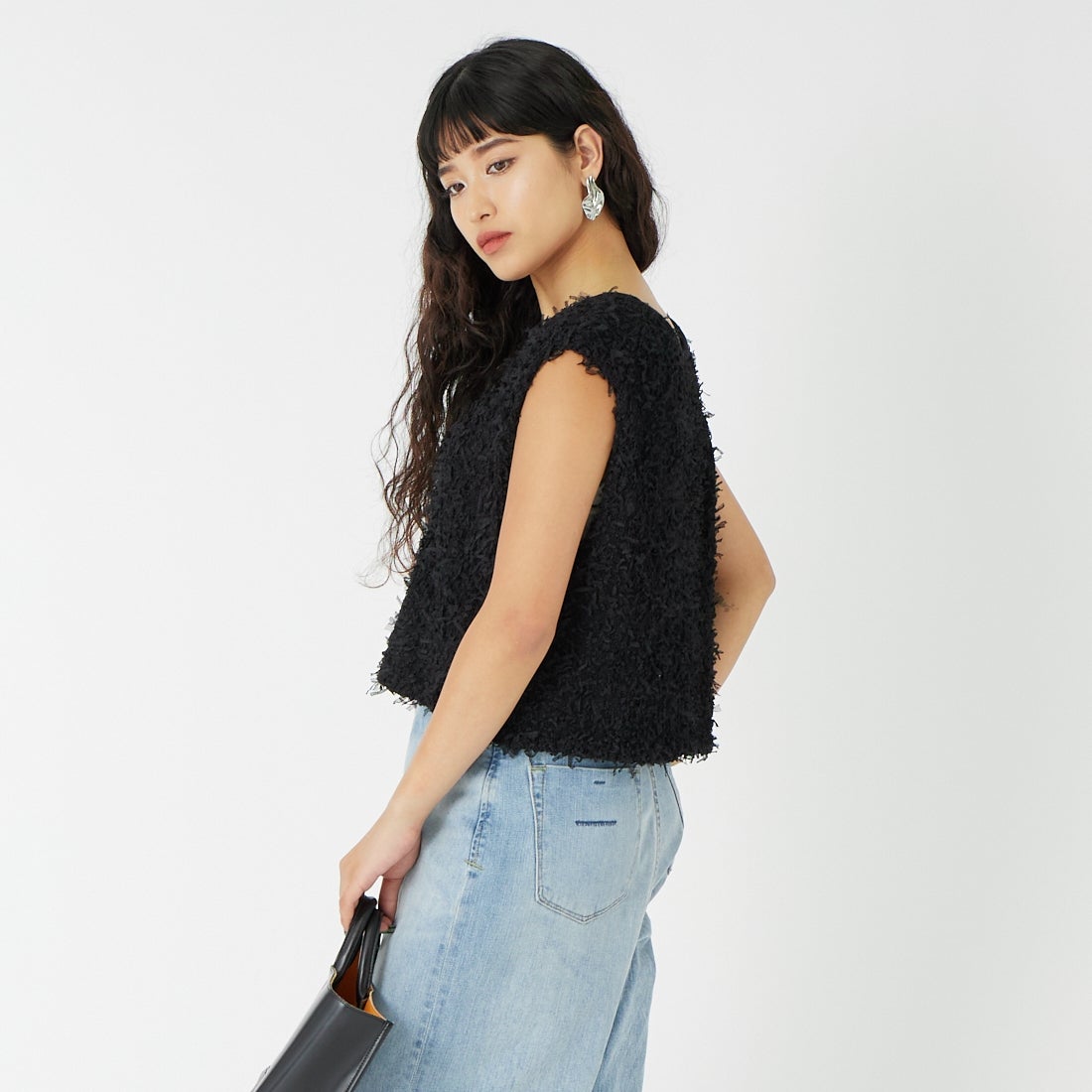 SUGAR ROSE [シュガーローズ] チュールヤーンニットベスト [255000] 12 BLACK &&モデル身長：162cm 着用サイズ：F&&
