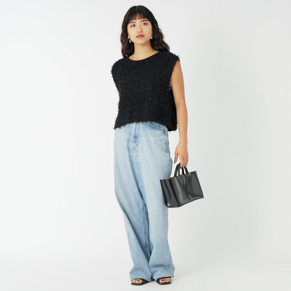 SUGAR ROSE [シュガーローズ] チュールヤーンニットベスト [255000] 12 BLACK &&モデル身長：162cm 着用サイズ：F&&