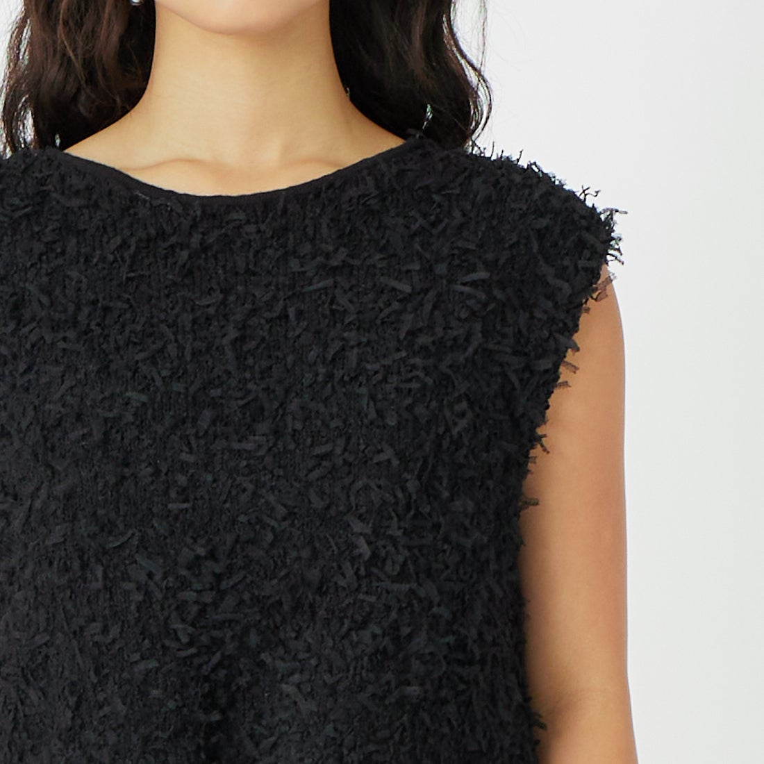 SUGAR ROSE [シュガーローズ] チュールヤーンニットベスト [255000] 12 BLACK &&モデル身長：162cm 着用サイズ：F&&