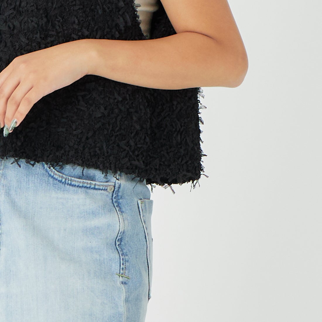 SUGAR ROSE [シュガーローズ] チュールヤーンニットベスト [255000] 12 BLACK &&モデル身長：162cm 着用サイズ：F&&