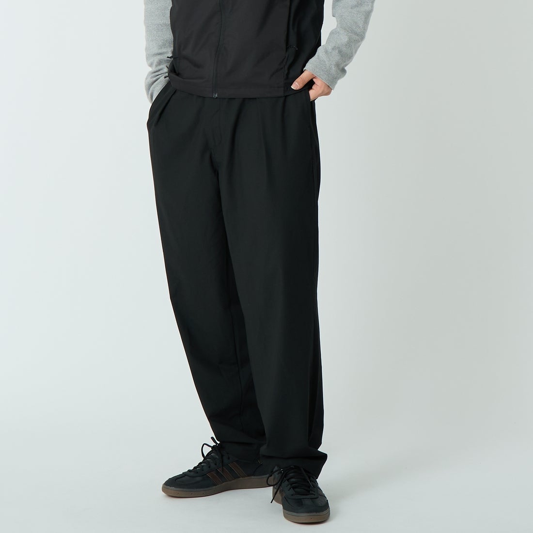 Jeans Factory Clothes [ジーンズファクトリークローズ] SIROトロ 2WAYストレッチワイドテーパードトラウザー [JFC-262-012] 61 BLK &&モデル身長：179cm 着用サイズ：XL&&