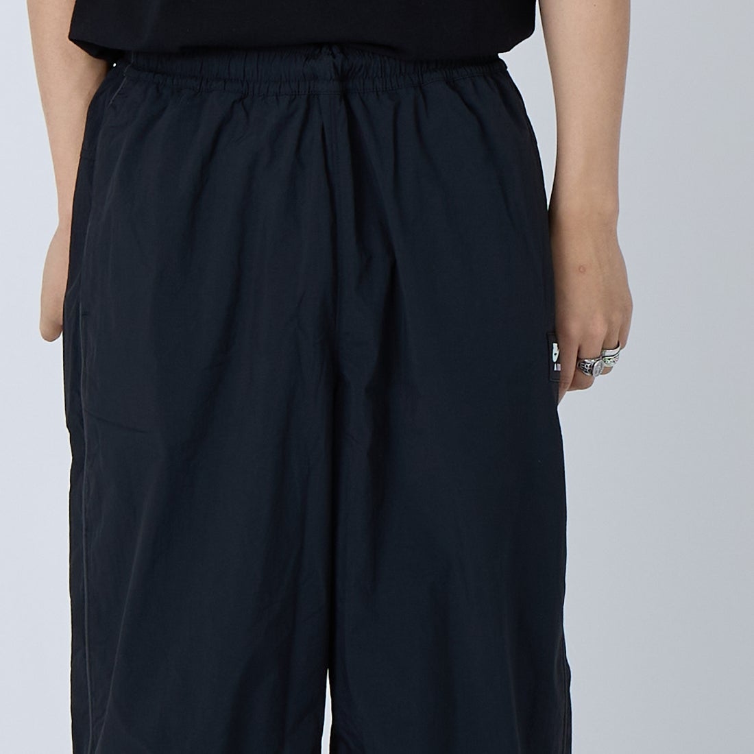 NIKE [ナイキ] トラックパンツ [IF1307] 010 BLACK &&モデル身長：179cm 着用サイズ：M&&