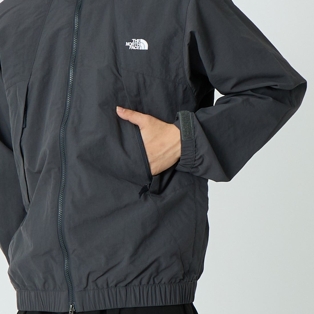 THE NORTH FACE [ザ ノースフェイス] バーサタイルブルゾン [NP22653] AG &&モデル身長：179cm 着用サイズ：M&&