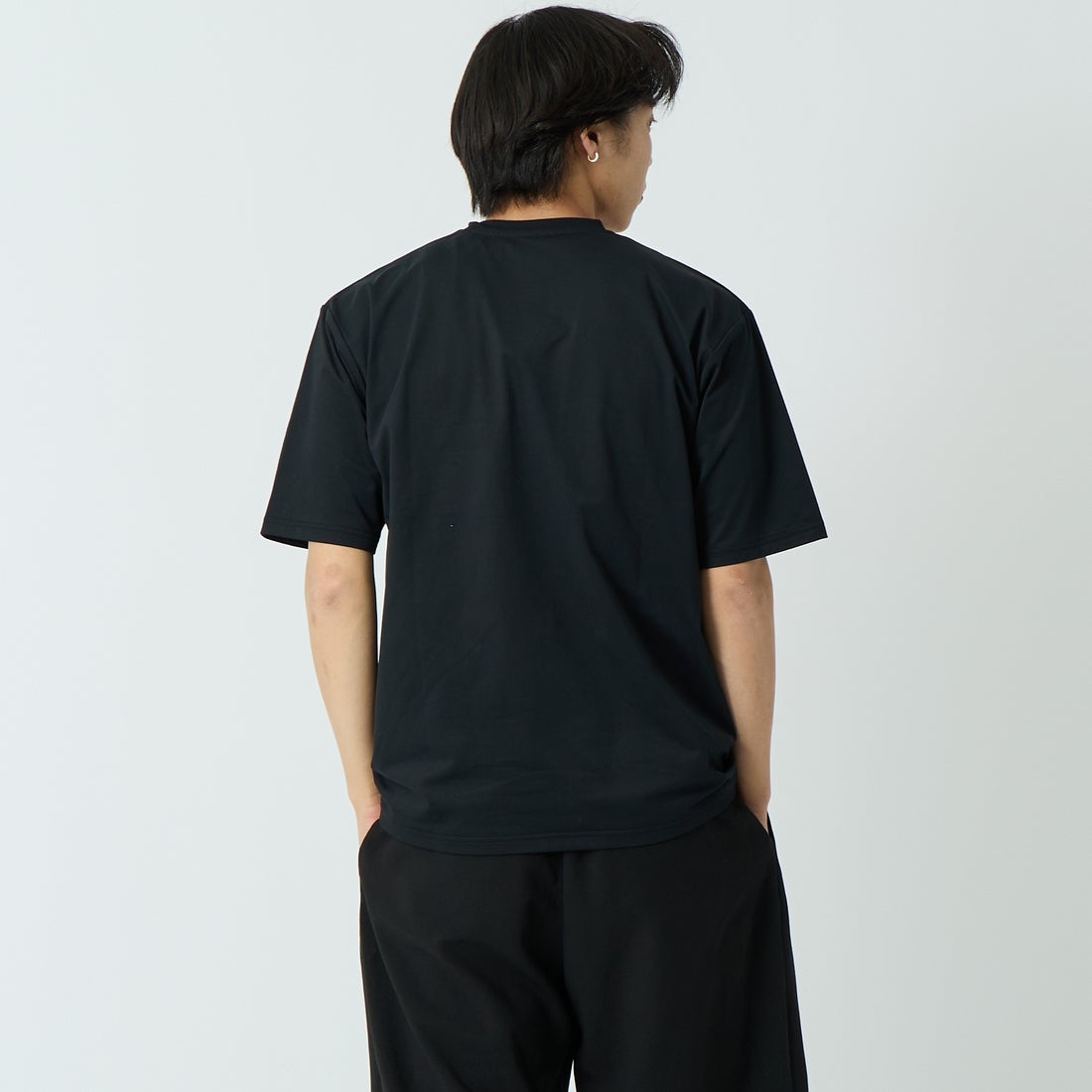THE NORTH FACE [ザ ノースフェイス] ショートスリーブエアリーポケットTシャツ [NT32635] K &&モデル身長：179cm 着用サイズ：M&&