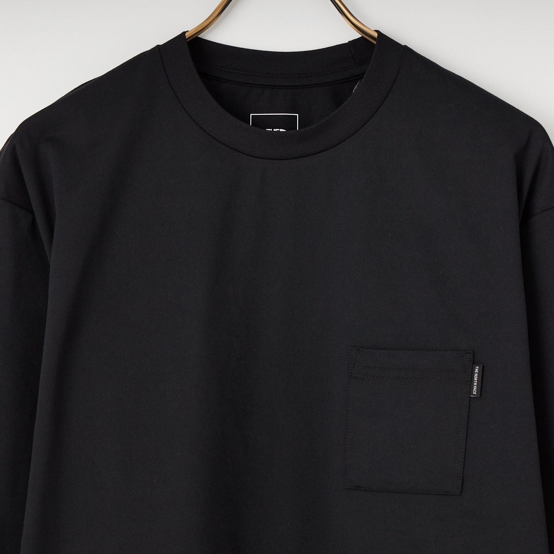 THE NORTH FACE [ザ ノースフェイス] ロングスリーブエアリーポケットTシャツ [NT32630] K