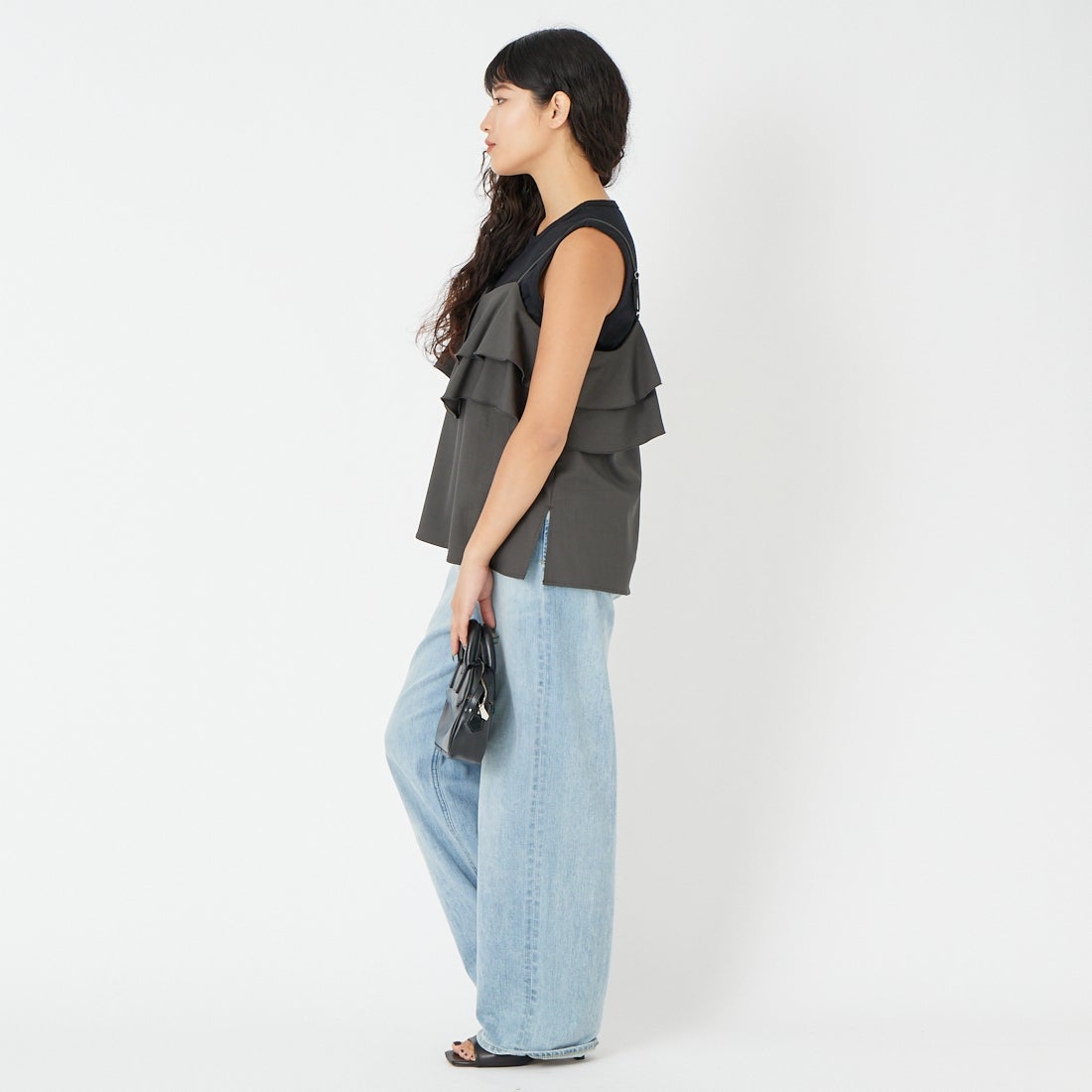 CLOCHE [クロシェ] ドライツイルキャミビスチェ [61285602] ﾁｬｺｰﾙ &&モデル身長：162cm 着用サイズ：2&&