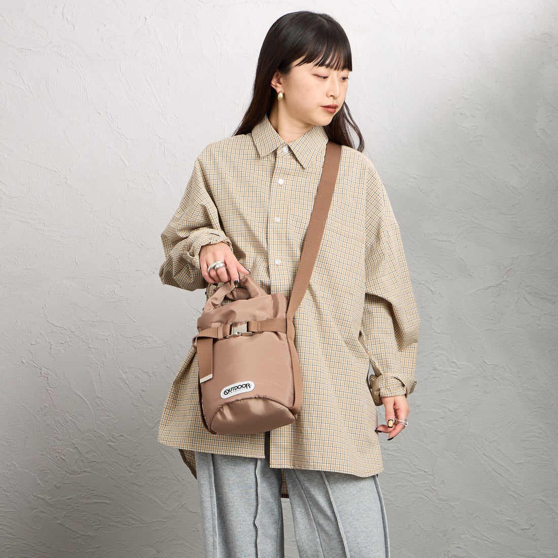 OUTDOOR PRODUCTS [アウトドアプロダクツ] 2WAYベルトトートバッグ [BR-OUT-26SS03] MOCHA