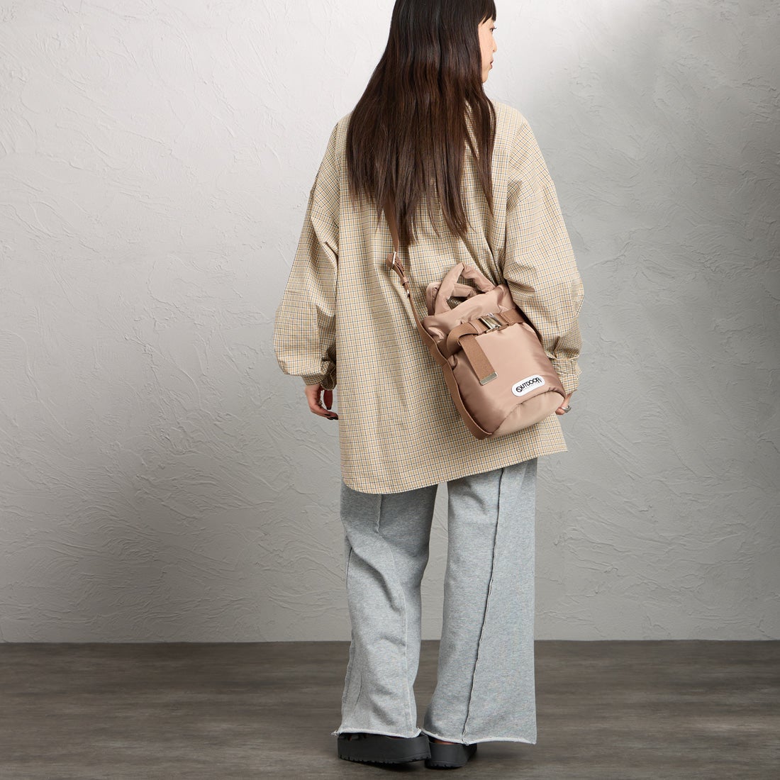 OUTDOOR PRODUCTS [アウトドアプロダクツ] 2WAYベルトトートバッグ [BR-OUT-26SS03] MOCHA