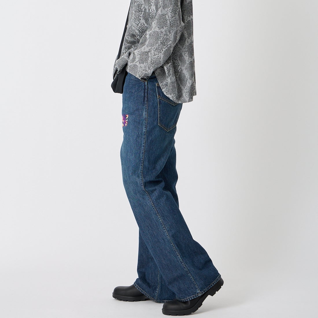 Needles [ニードルズ] パピヨン刺繍ブーツカットジーンズ [SX212] INDIGO &&モデル身長：179cm 着用サイズ：M&&