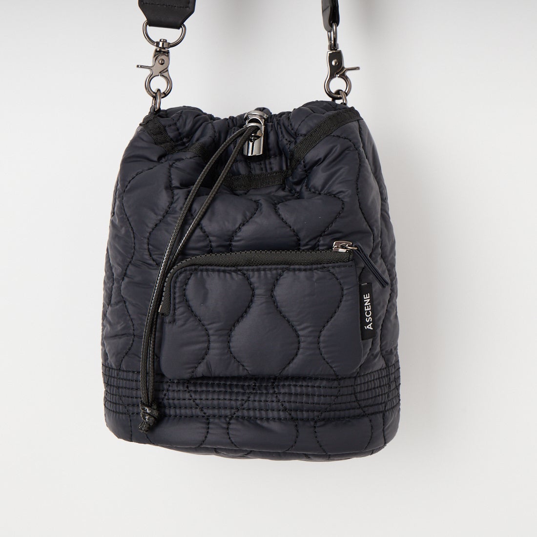 A SCENE [エーシーン] キルト巾着ショルダーバッグ [AS04-010] BLACK