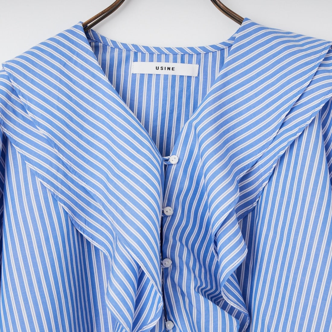 USINE [ユジーヌ] ラッフルカラーフリルブラウス [IN4-SH-6] BLUE ST