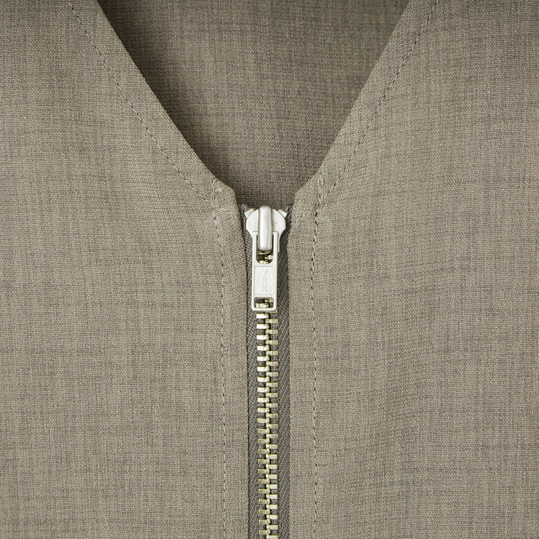 USINE [ユジーヌ] 機能素材ギャザーペプラムベスト [21267056] 035 ﾓｶ