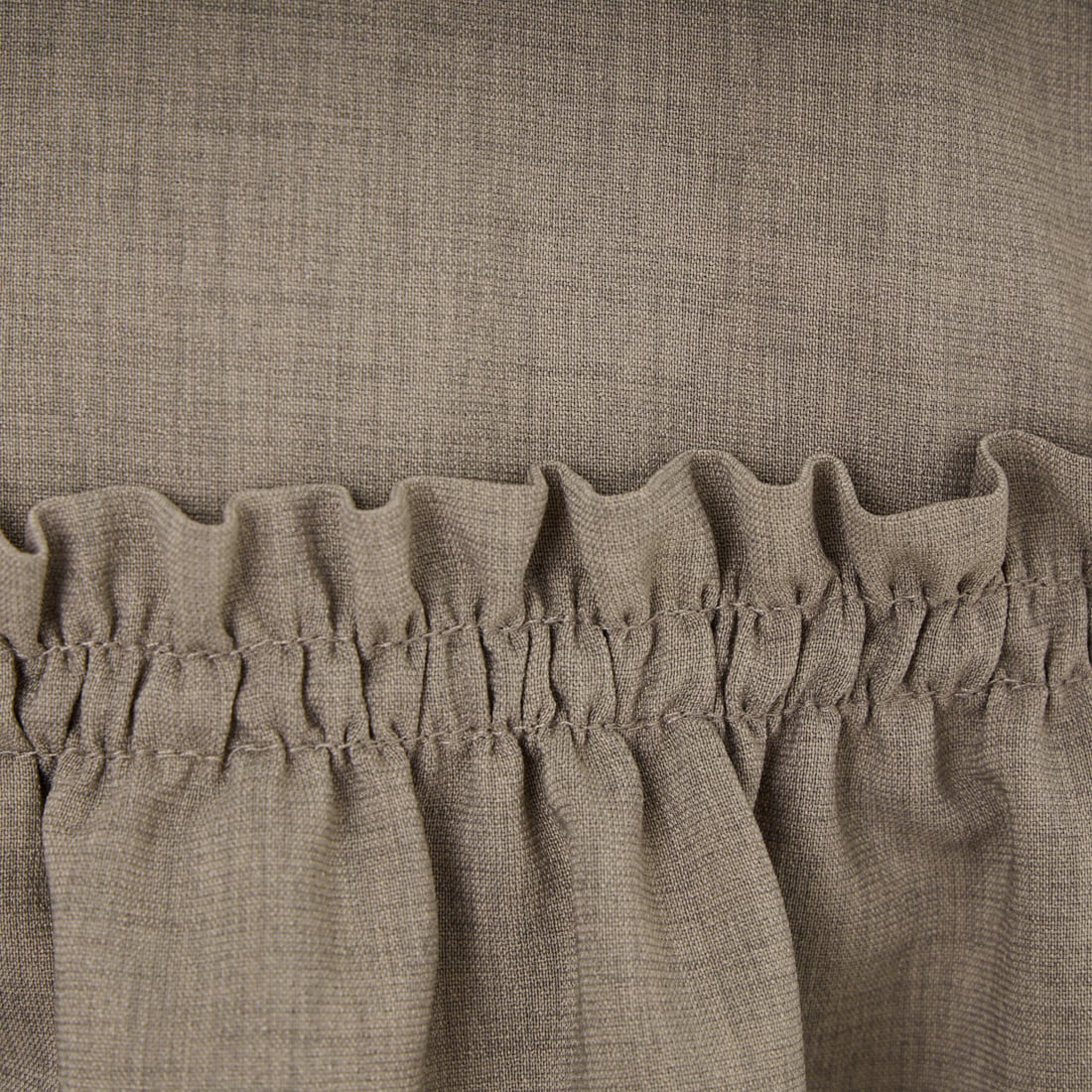 USINE [ユジーヌ] 機能素材ギャザーペプラムベスト [21267056] 035 ﾓｶ