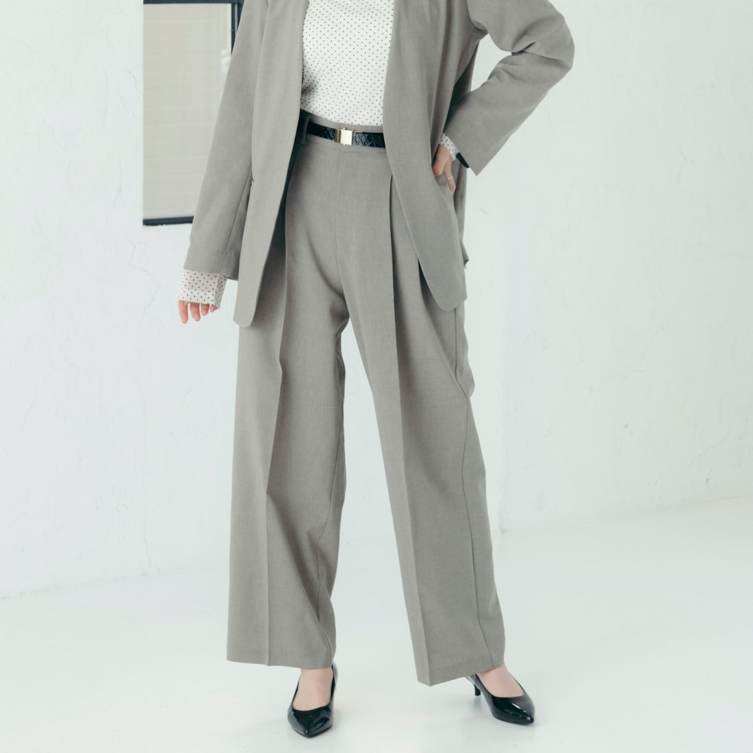 USINE [ユジーヌ] 機能素材2タックワイドパンツ [21267057]