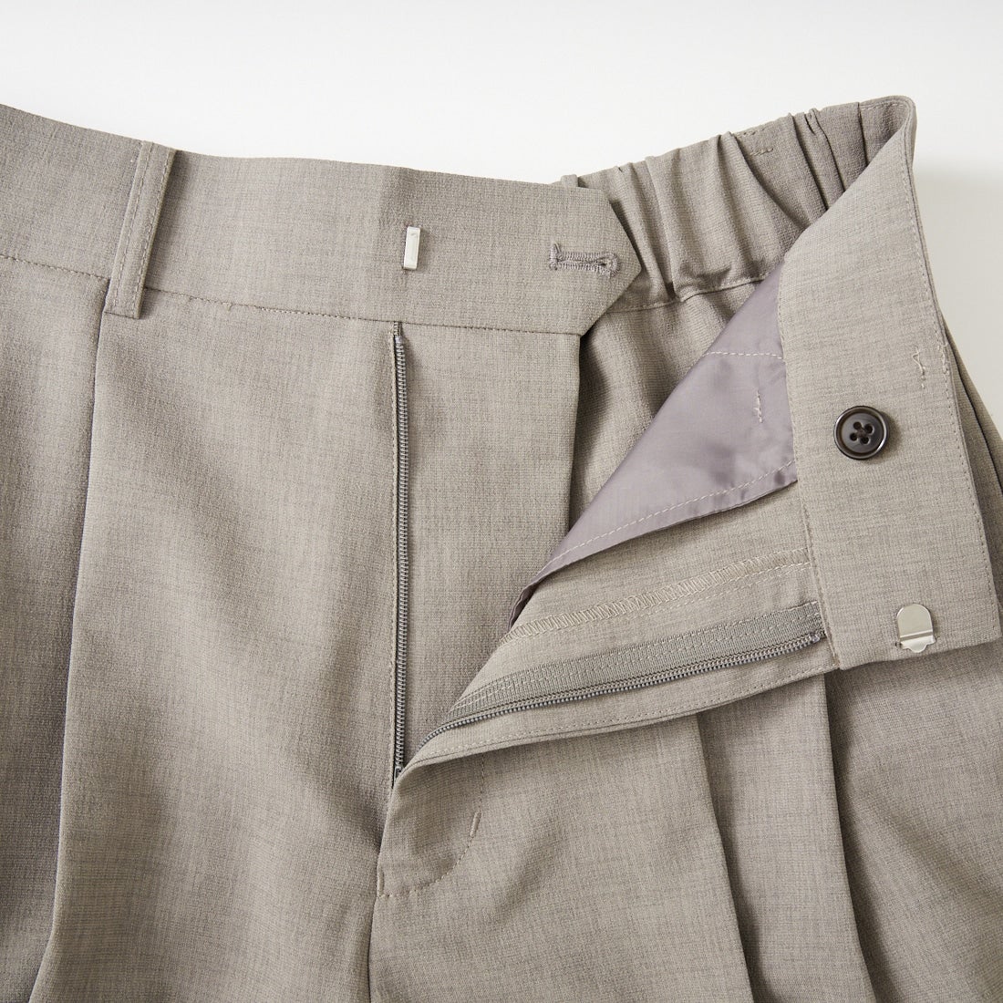 USINE [ユジーヌ] 機能素材2タックワイドパンツ [21267057] 035 ﾓｶ