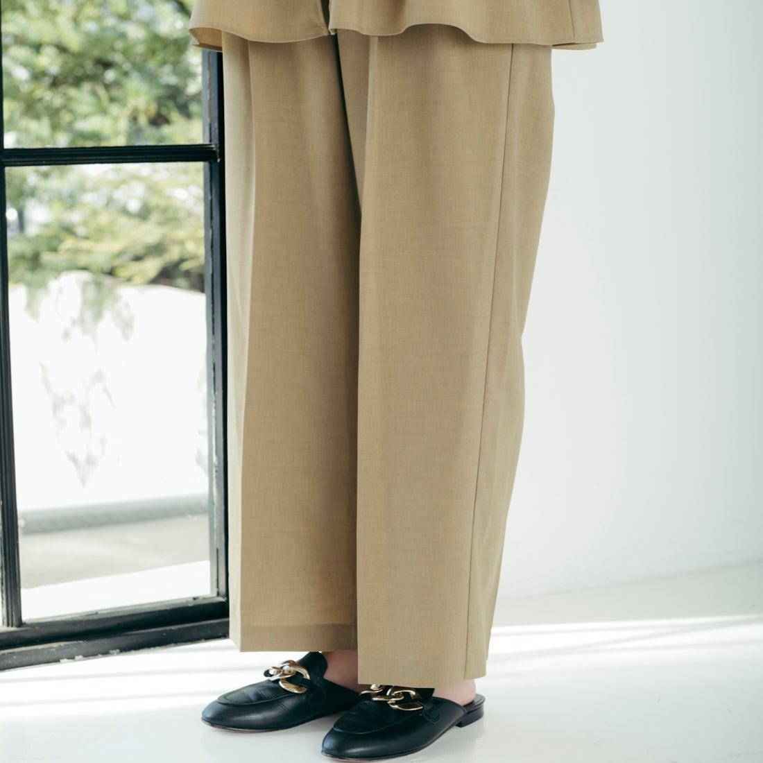 USINE [ユジーヌ] 機能素材2タックワイドパンツ [21267057] 033 ﾍﾞｰｼﾞｭ