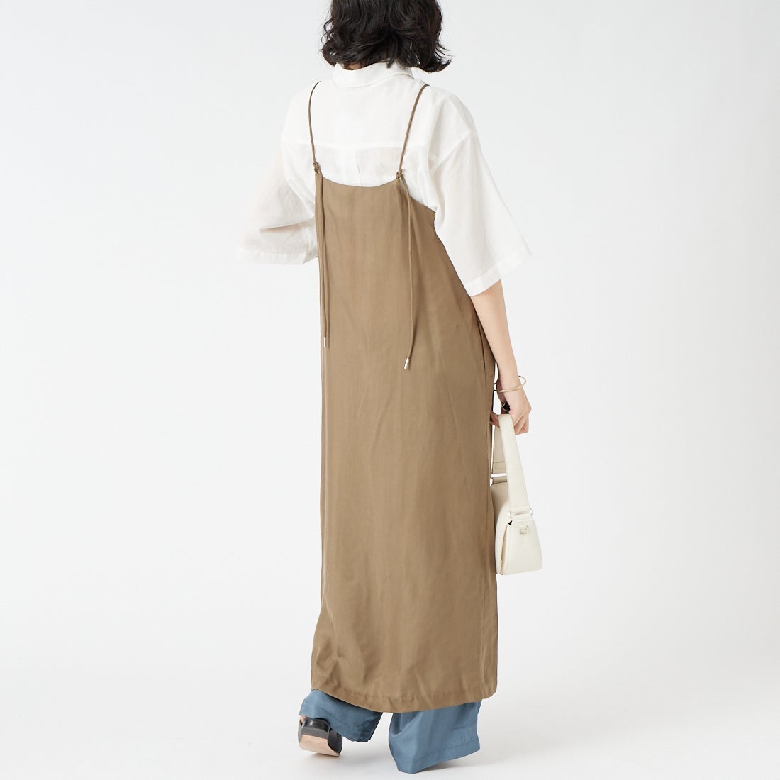 USINE [ユジーヌ] キャミワンピース [21267062] 033 ﾍﾞｰｼﾞｭ &&モデル身長：162cm 着用サイズ：F&&
