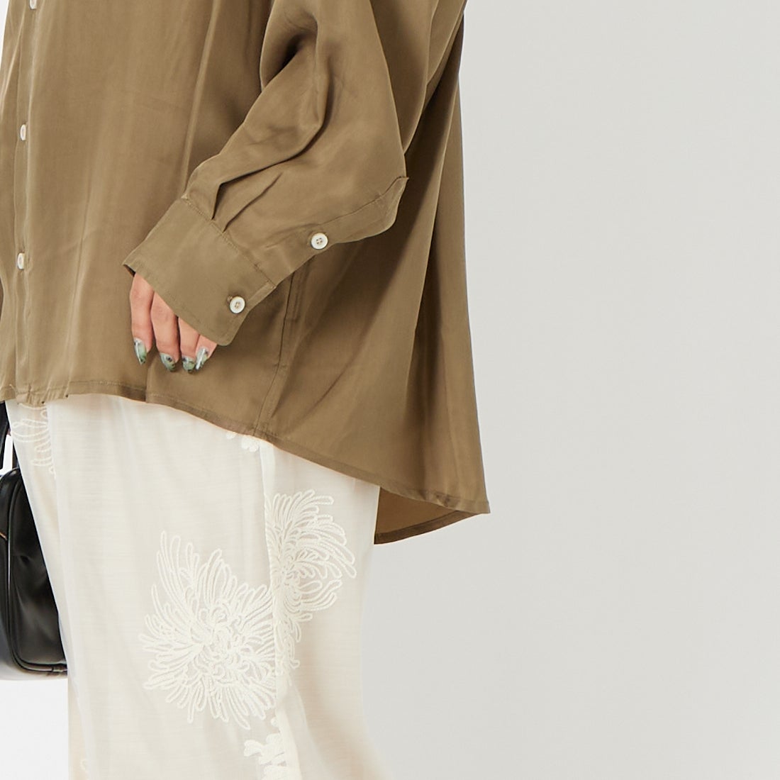 USINE [ユジーヌ] オーバーサイズドレスシャツ [21267065] 033 ﾍﾞｰｼﾞｭ