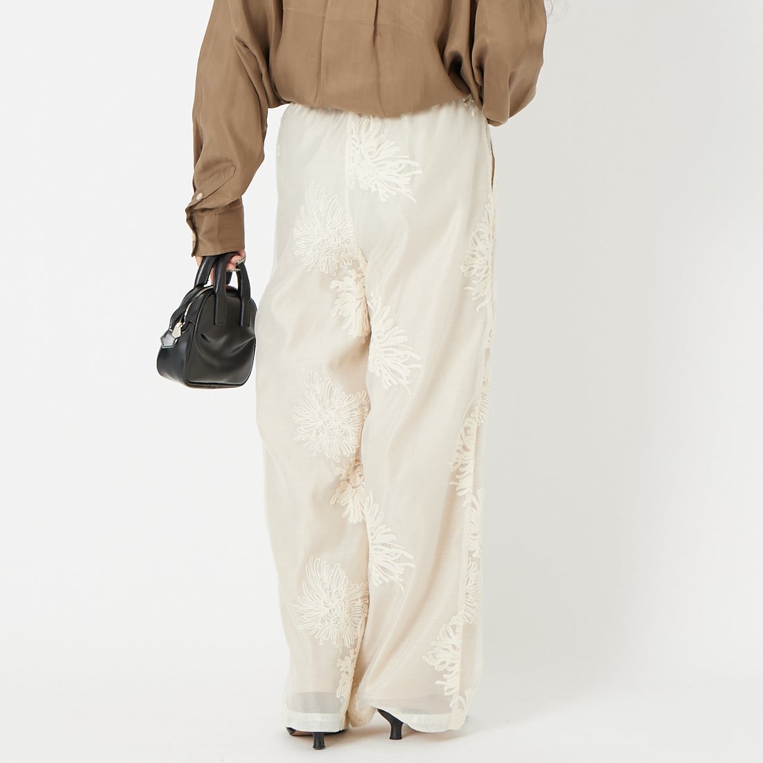 USINE [ユジーヌ] ワイドパンツ [21267064] 031 ﾎﾜｲﾄJQ &&モデル身長：162cm 着用サイズ：36&&