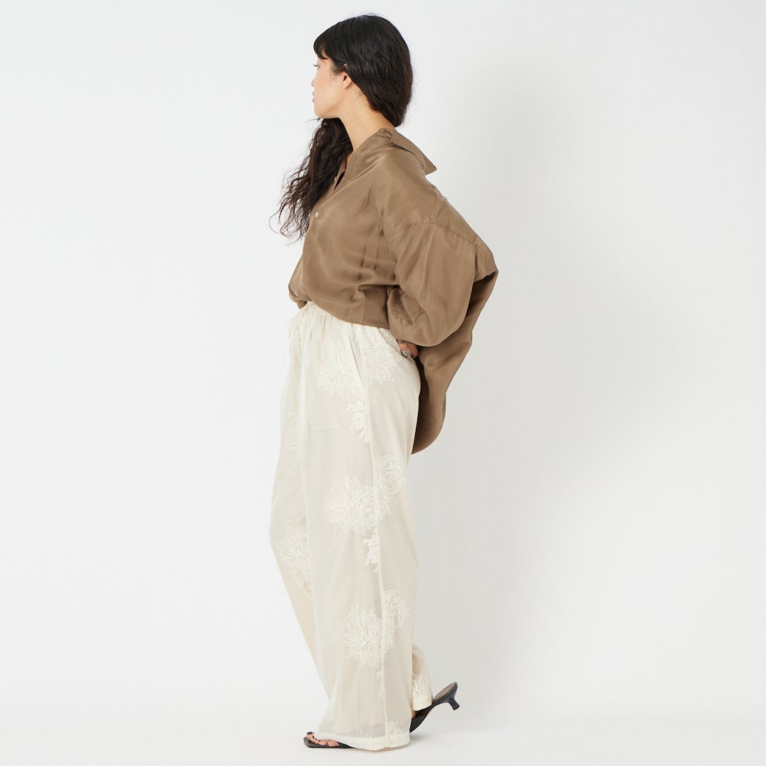 USINE [ユジーヌ] ワイドパンツ [21267064] 031 ﾎﾜｲﾄJQ &&モデル身長：162cm 着用サイズ：36&&