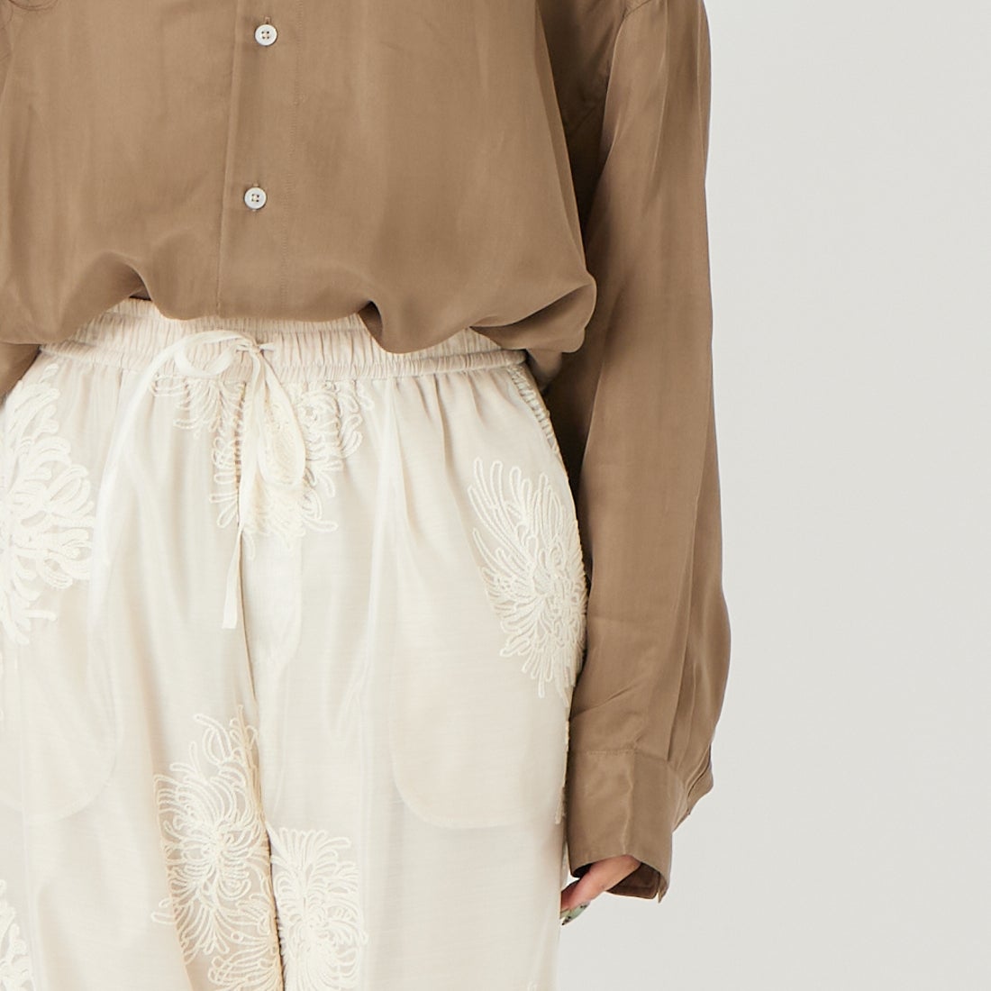 USINE [ユジーヌ] ワイドパンツ [21267064] 031 ﾎﾜｲﾄJQ &&モデル身長：162cm 着用サイズ：36&&