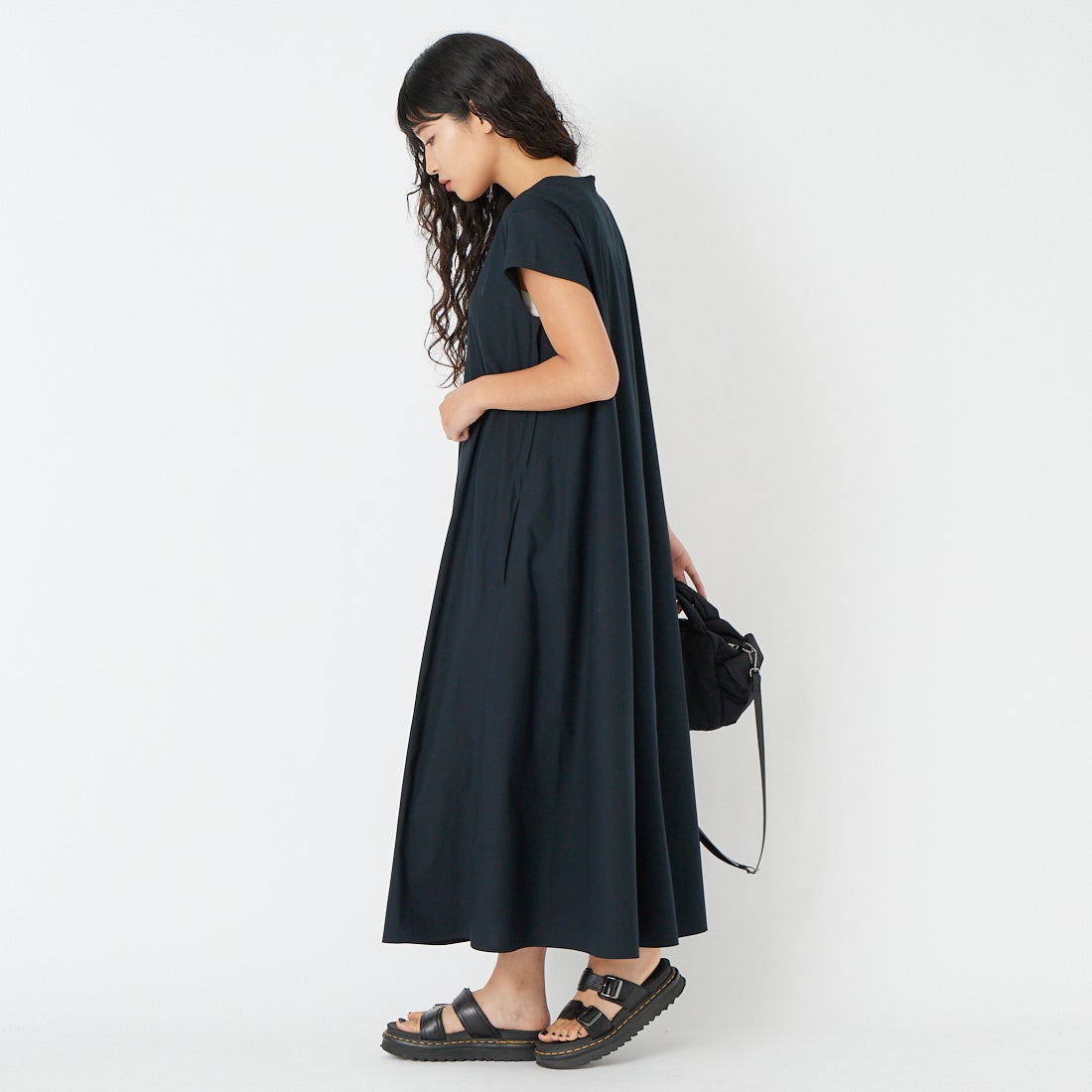 THE NORTH FACE [ザ ノースフェイス] マタニティスイングラックスワンピース [NTM12602] K &&モデル身長：162cm 着用サイズ：L/XL&&