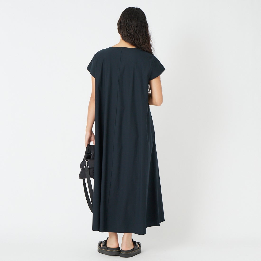 THE NORTH FACE [ザ ノースフェイス] マタニティスイングラックスワンピース [NTM12602] K &&モデル身長：162cm 着用サイズ：L/XL&&