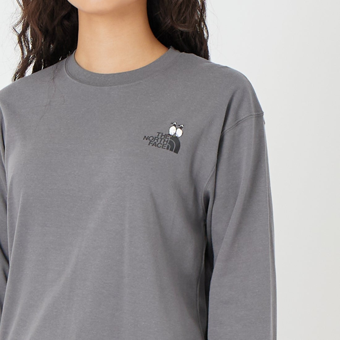THE NORTH FACE [ザ ノースフェイス] ロングスリーブズーピッカーティー [NT32658] SP &&モデル身長：162cm 着用サイズ：S&&
