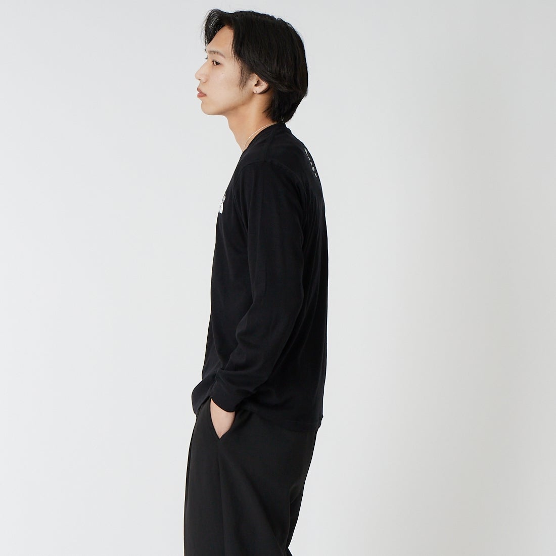 THE NORTH FACE [ザ ノースフェイス] ロングスリーブズーピッカーティー [NT32658] K &&モデル身長：179cm 着用サイズ：M&&