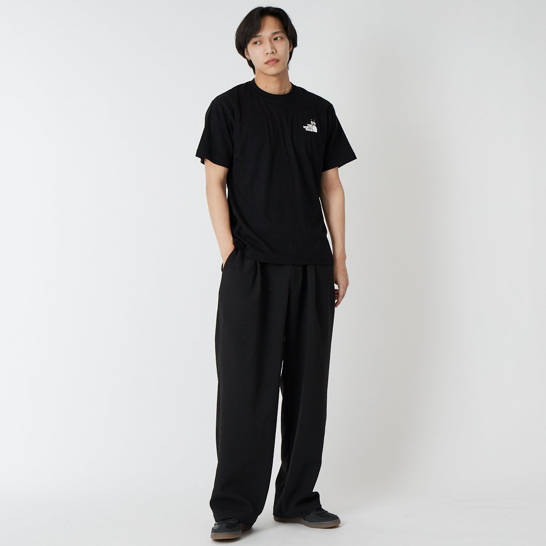 THE NORTH FACE [ザ ノースフェイス] ショートスリーブズーピッカーティー [NT32659] K &&モデル身長：179cm 着用サイズ：M&&