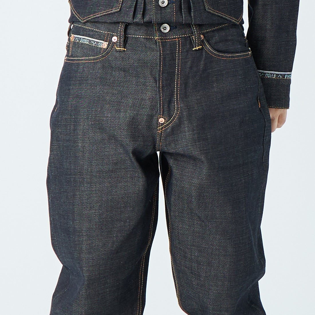 EVISU [エヴィス] 7ポケットロゴカモメ刺繍 ジーンズ [2ESHTM6JE1036] INDIGO &&モデル身長：179cm 着用サイズ：30&&